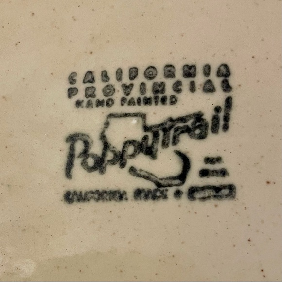 California Provincial collection 
by Metlox Poppytrail Red Green Rooster Plate - Picture 6 of 7